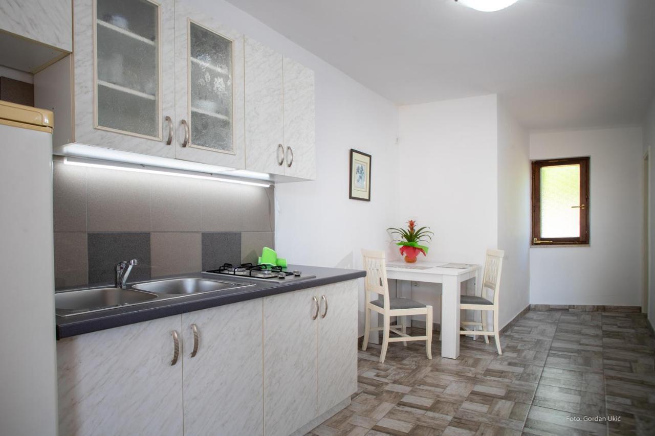 Apartman Luka Rovinj Buitenkant foto